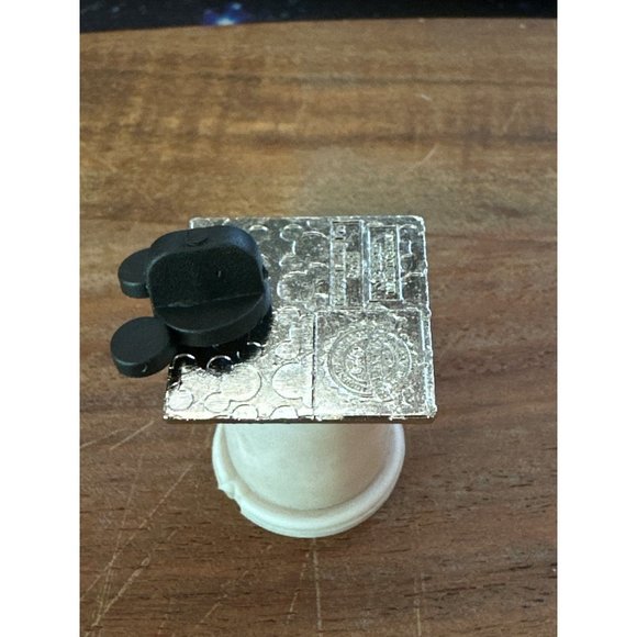 Disney Hidden Mickey Trading Pin Lion King Smiling Villains Scar 5 of 6 2015 Aut - Picture 2 of 3